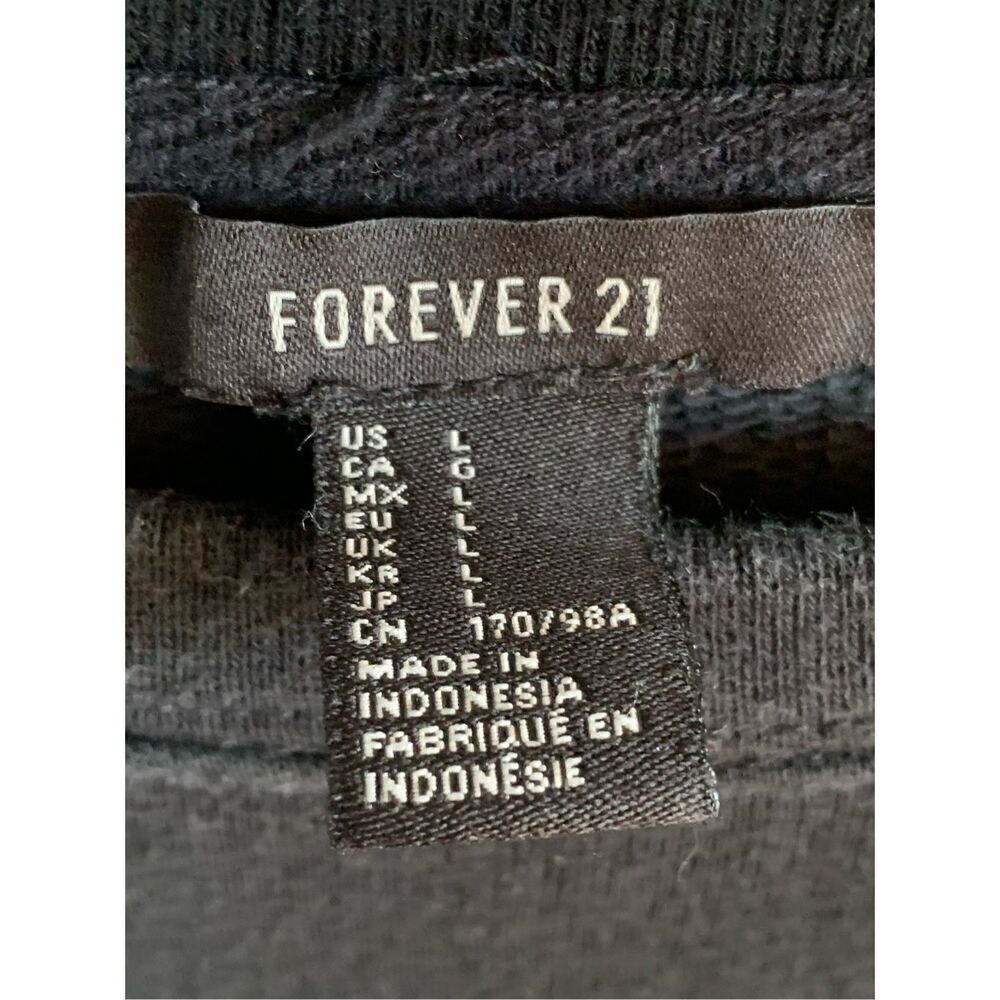 Forever 21 Womens 𝅺Large Black Crewneck‎ Pullover Sweater Retro Graphic Knit - Picture 7 of 9